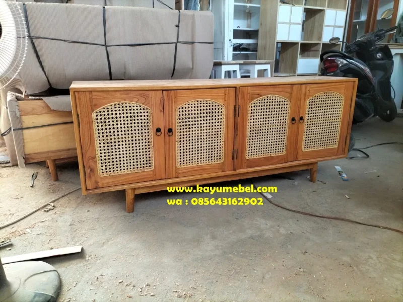 rak tv kayu minimalis