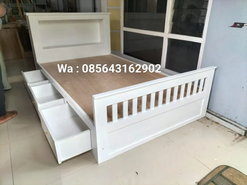 Dipan minimalis ukuran 120 x 200