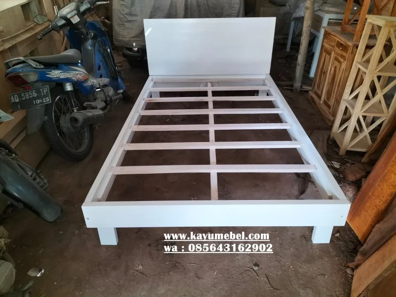 Dipan ukuran 120x200
