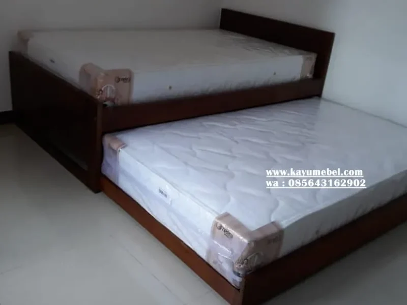 Tempat tidur anak sorong minimalis